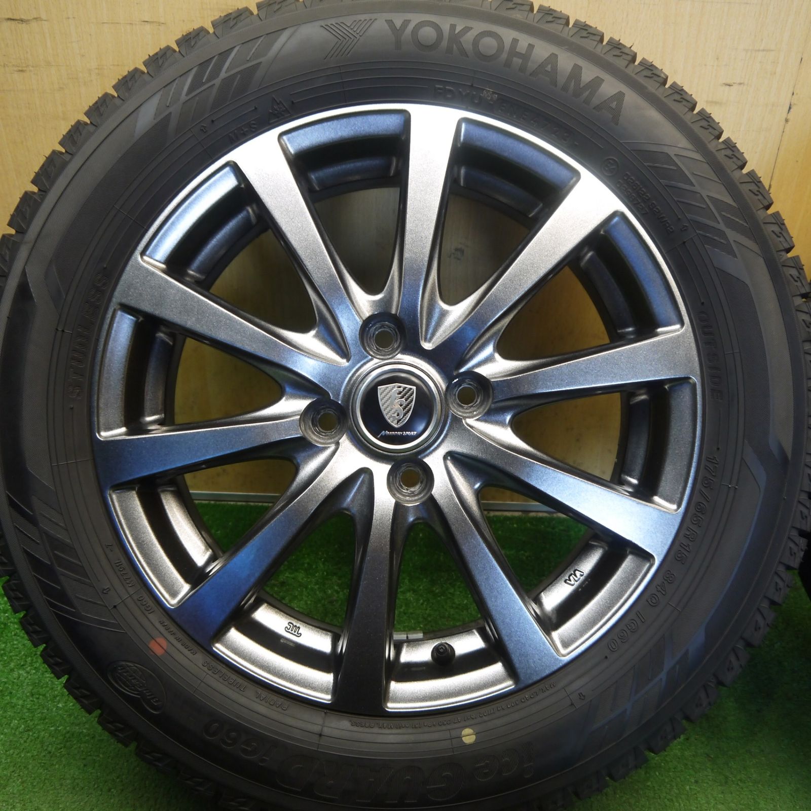 バリ溝！23年！キレイ！ほぼ10分◎スタッドレス 175/65R15 ヨコハマ アイスガード iG60 MANARAY SPORT マナレイ スポーツ 15インチ PCD100/4H◎6073106Hス