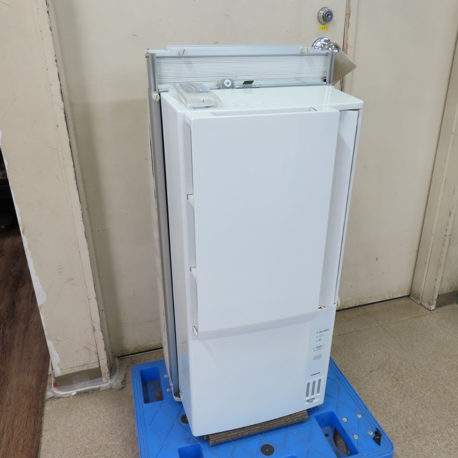 CORONA コロナ ウインドウ エアコン CWH-A1823R 窓用エアコン 冷暖房兼用 1.6kw 動作品 2023年製 ReLaLa