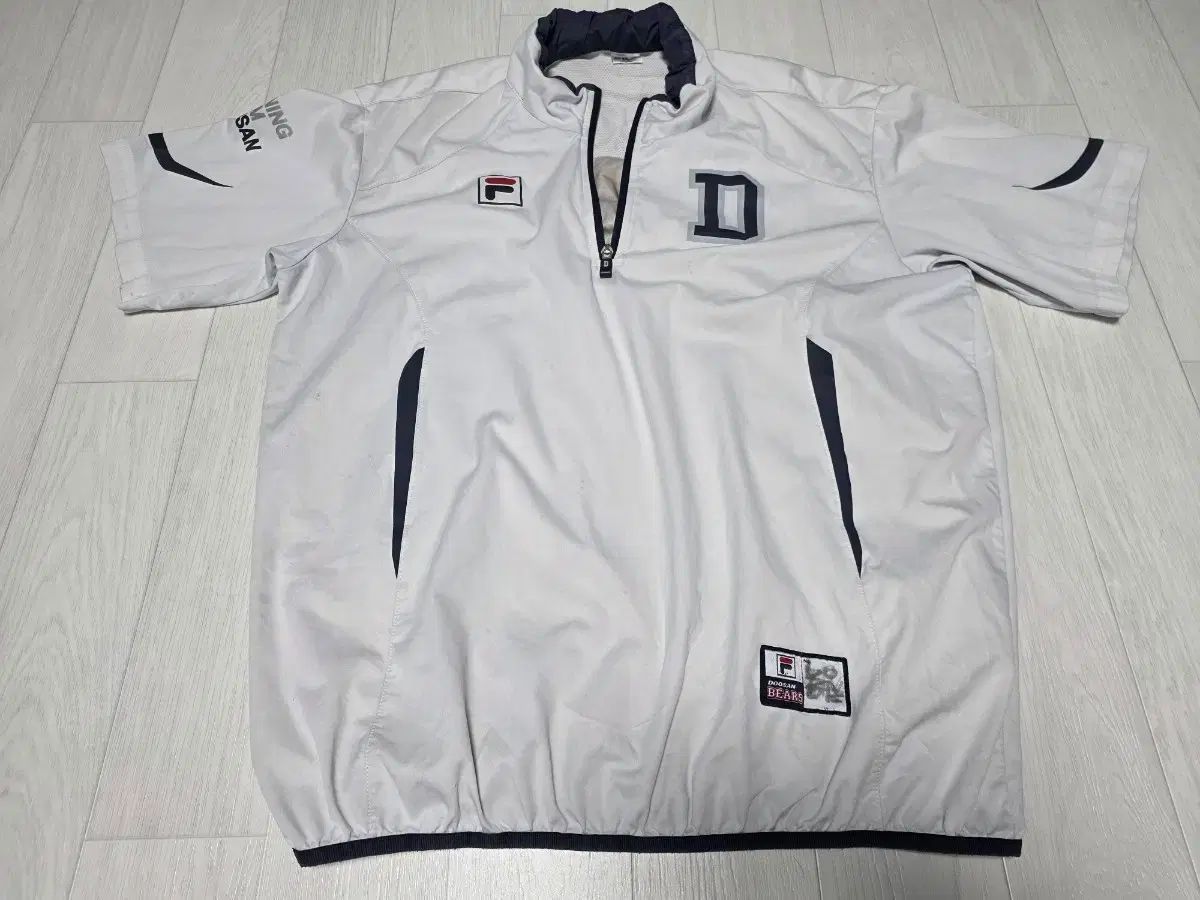 斗山ベアーズ 半袖ウィンドブレーカー Anorak（アノラック）110(105)
