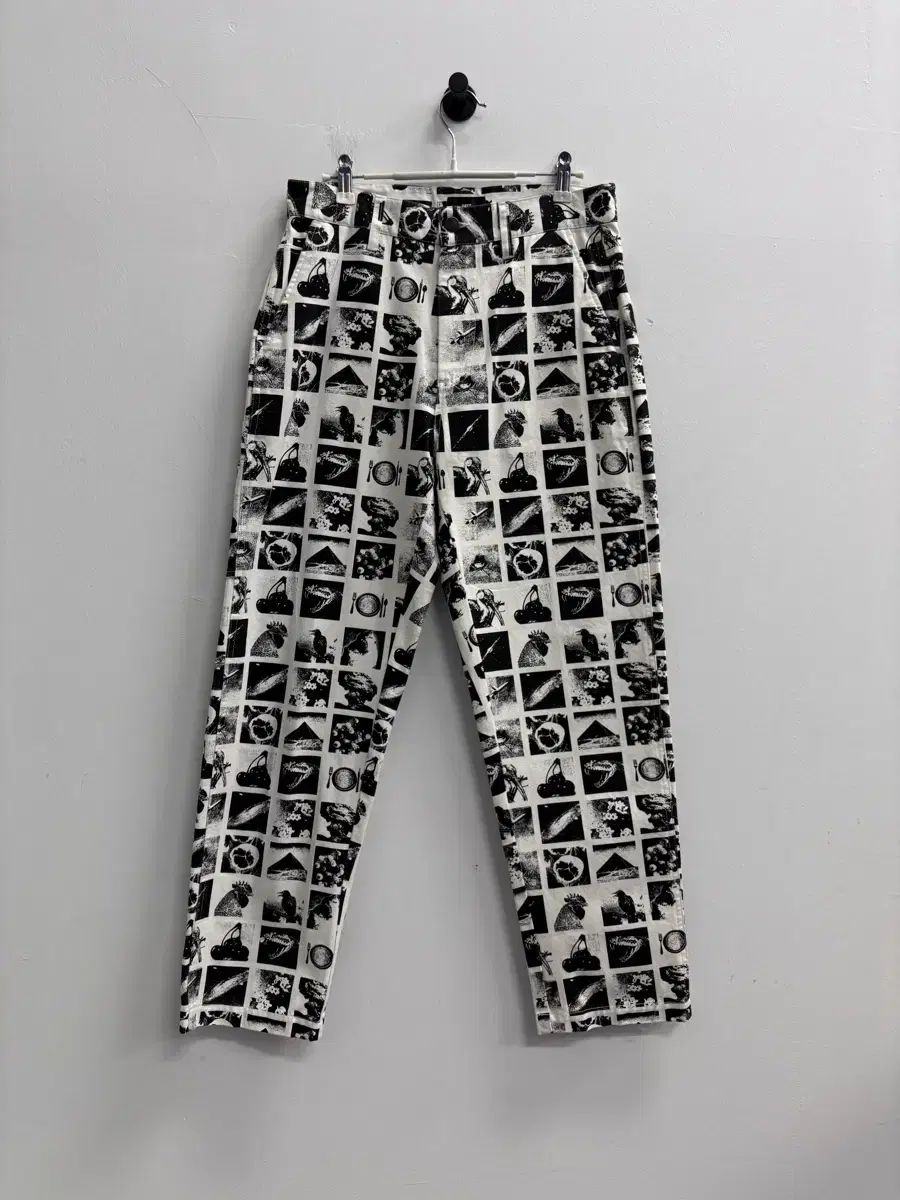OBEY オベイ グラフィック パンツ 6,558円
