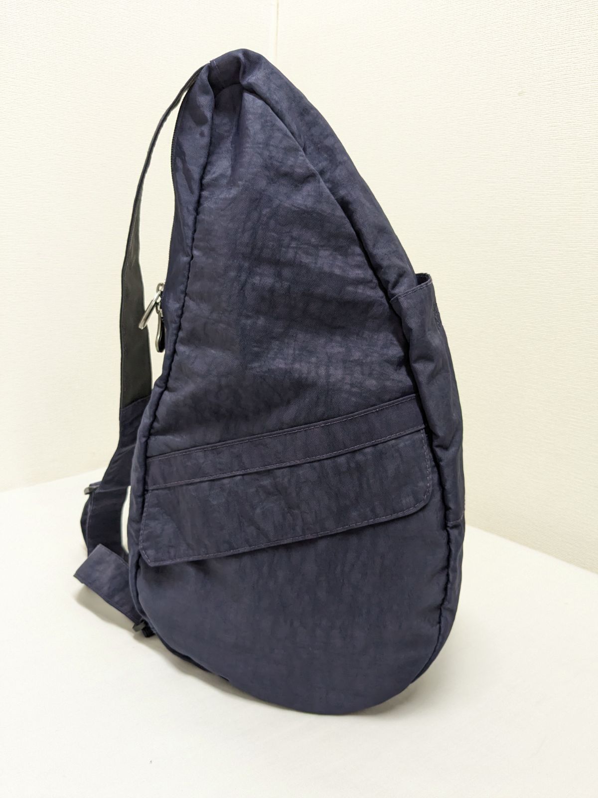 【新品同様】HEALTHY BACK BAG ヘルシーバックバッグ テクスチャードナイロン 6304 Mサイズ 9L ネイビー　ブルーナイト