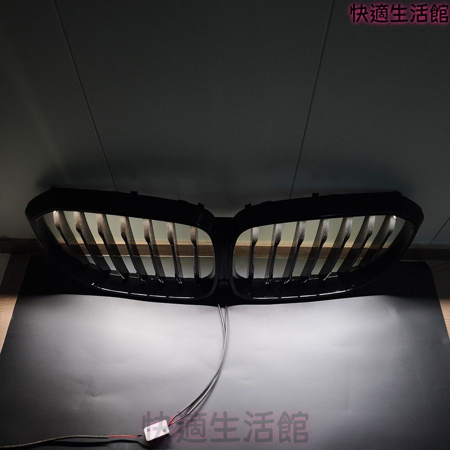 人気 BMW X5 G05 2019-2022年対応 フロントグリル 発光ライン内蔵 LED付き ABS製 フロントフェイス 外装アクセントパーツ gzj0804 20,663円