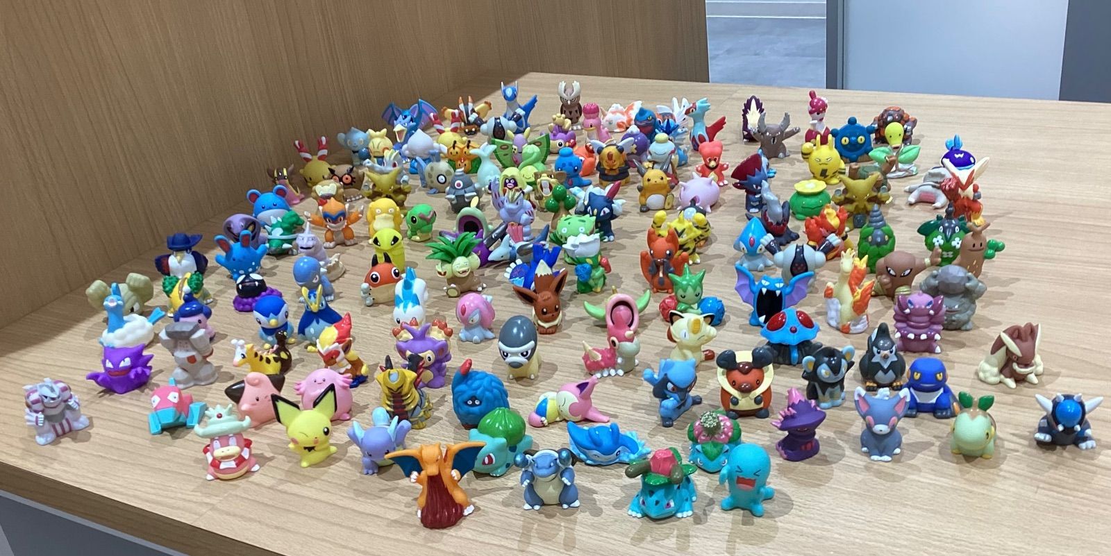 RR267150746　ポケモン　キャラクター指人形セット　141個　まとめ売り 7,600円
