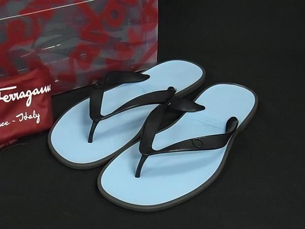 ■新品同様■ Salvatore Ferragamo フェラガモ ガンチーニ ラバー ビーチサンダル サイズ 8 (約25cm) 靴 シューズ ネイビー系 FZ5561 11,780円