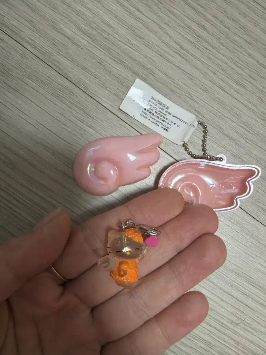 クラシック hello kitty(ハローキティ) エンジェル オレンジ色 キーホルダー (02年) 6,662円
