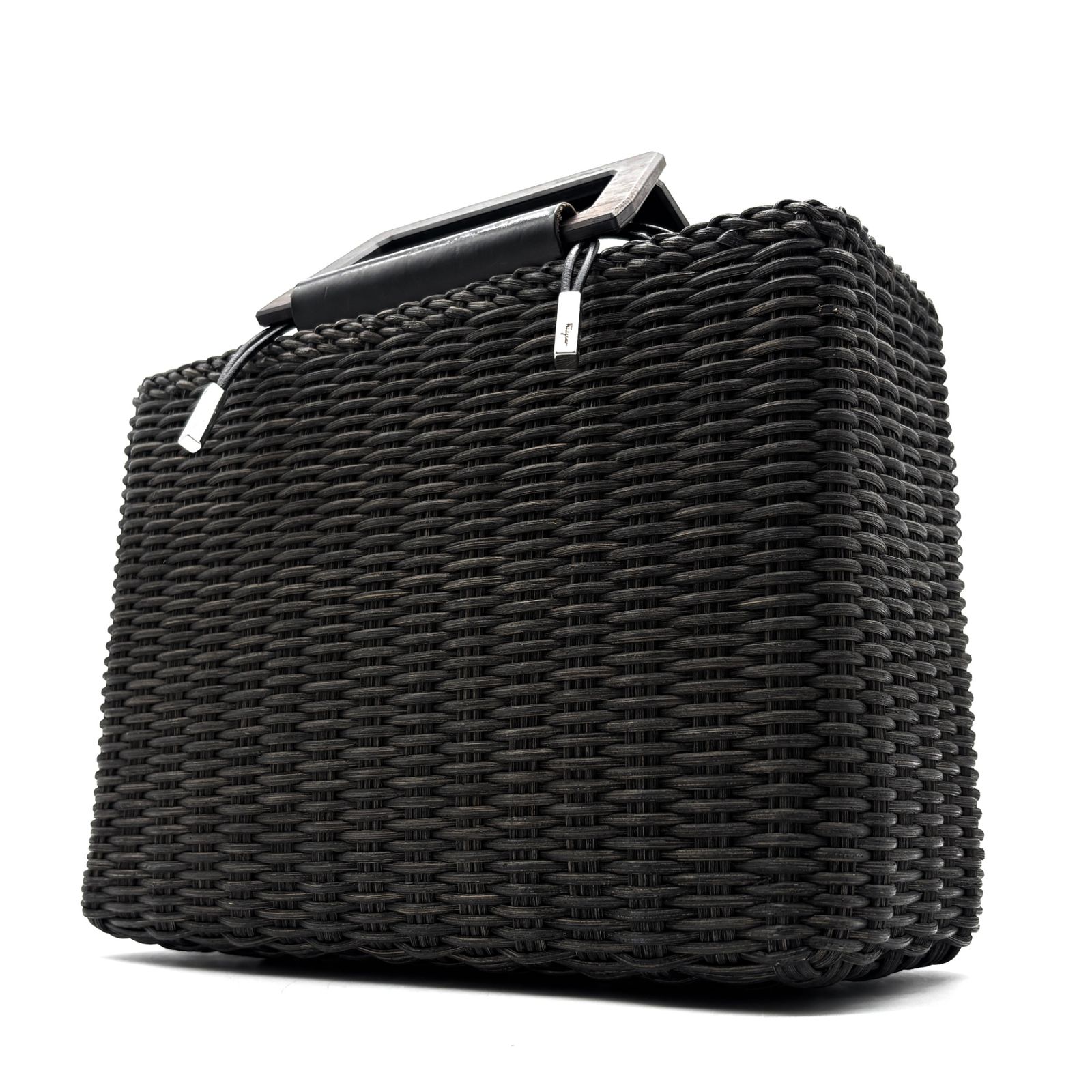 サルヴァトーレ フェラガモ Salvatore Ferragamo カゴバッグ ストローバッグ ハンドバッグ 巾着 ウッドハンドル 編み込み ブラック 黒 夏休み 帰省 お盆 敬老の日 シルバーウィーク 秋 ハロウィン ギフト プレゼント