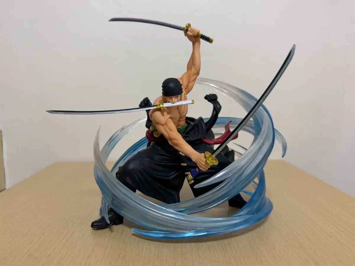 ONE PIECE 一番くじ ゾロ 出品 8,293円