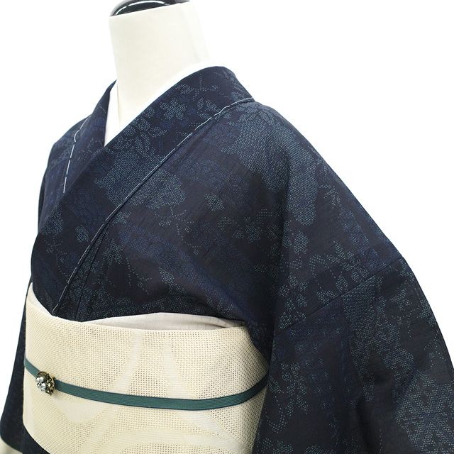 新古品】 夏結城 夏物 着物 未使用 単衣 正絹 十日町 100亀甲 黒 紺 エ