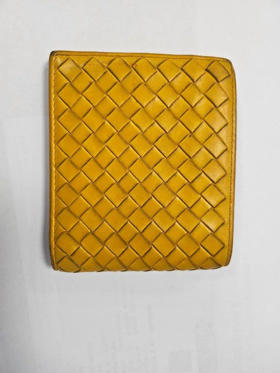 BOTTEGA VENETA ボッテガ・ヴェネタ イントレチャート 二つ折り財布 21,123円