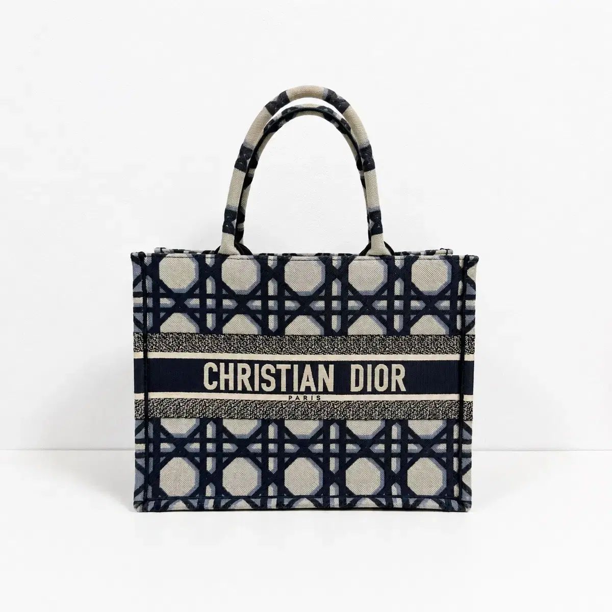 M インボイス 構成 Dior メクロカナージュ ブックトートバッグ Mサイズ 235,438円