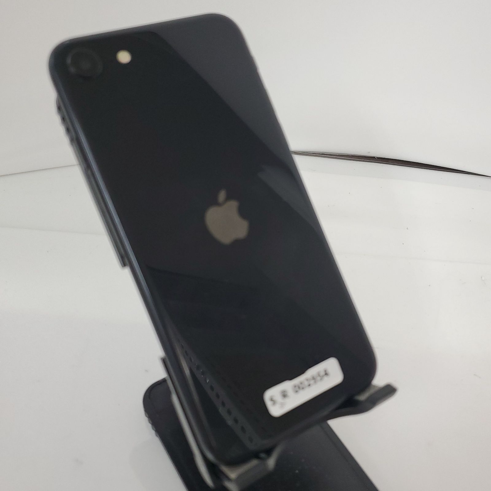 iPhone SE 第2世代 64GB SIMフリー ブラック - メルカリ