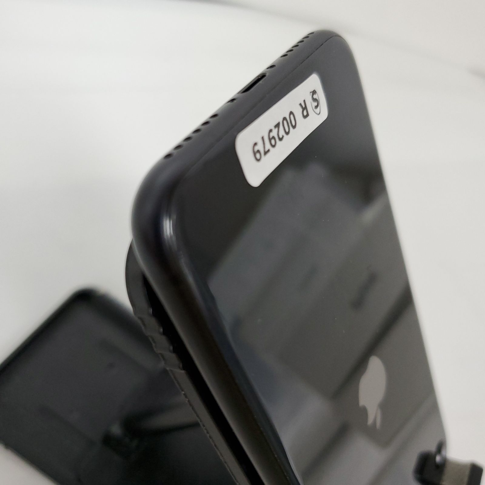 Apple iPhone SE2 (MX9R2)・スマホ・第2世代・ブラック・SIMフリー