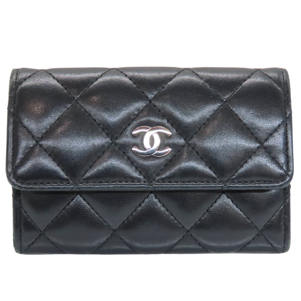 【中古】CHANEL シャネル カードケース ラムスキン ブラック 黒 シルバー金具 2013年 ココマーク 名刺入れ キルティングステッチ レディース A2603332【無料ギフトラッピング承ります】