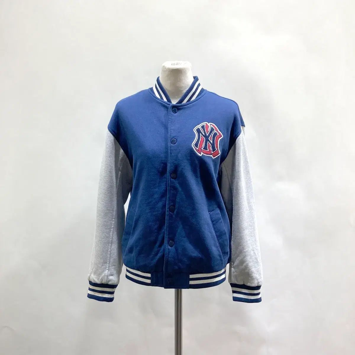 MLB キッズ スタジャン 2023 155 ヴィンテージ 中古市場 6,143円