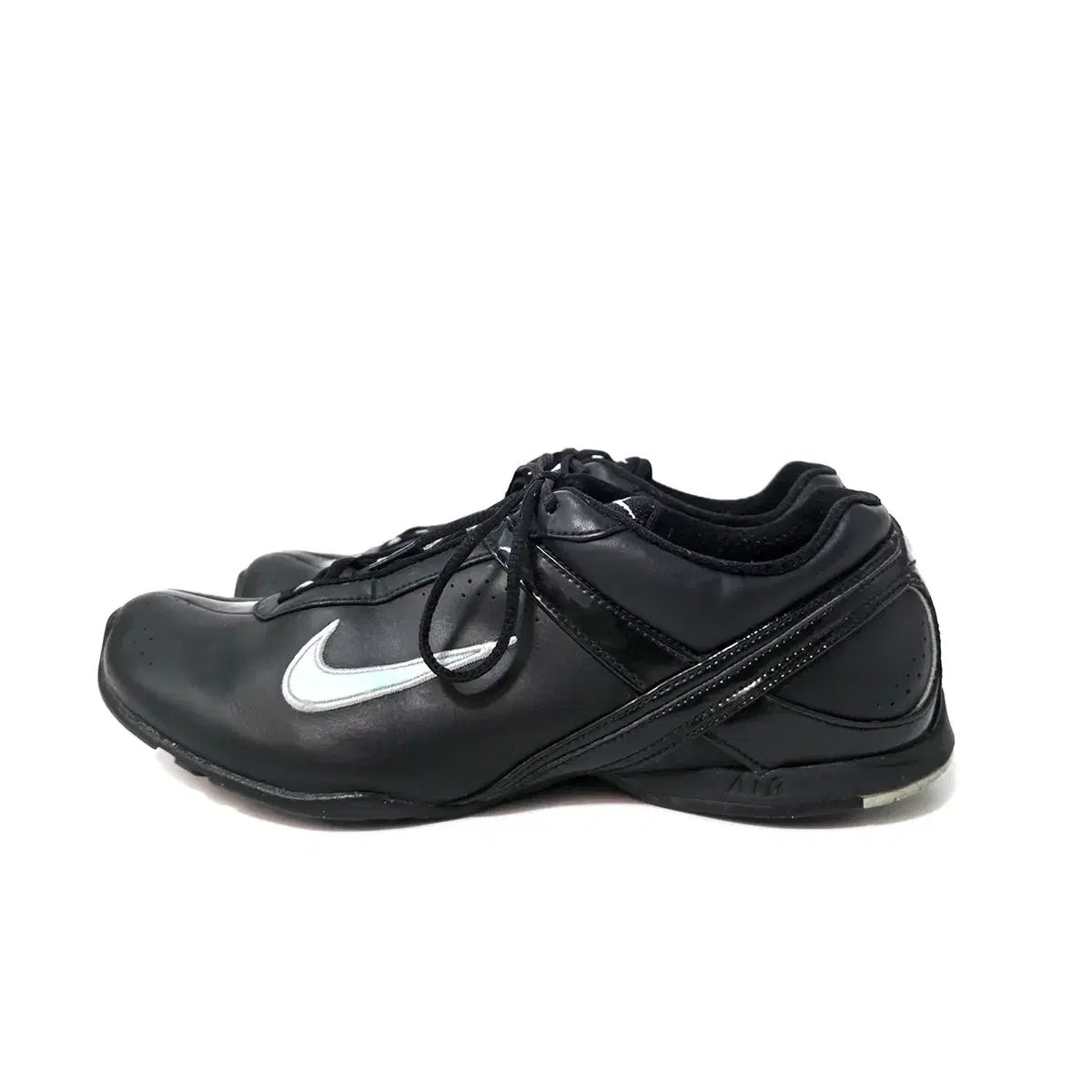 270 NIKE エア ディオ III ブラック 23,152円