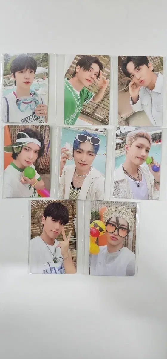 ATEEZ(エイティーズ・アチズ)2023 フォトカード セット 8種