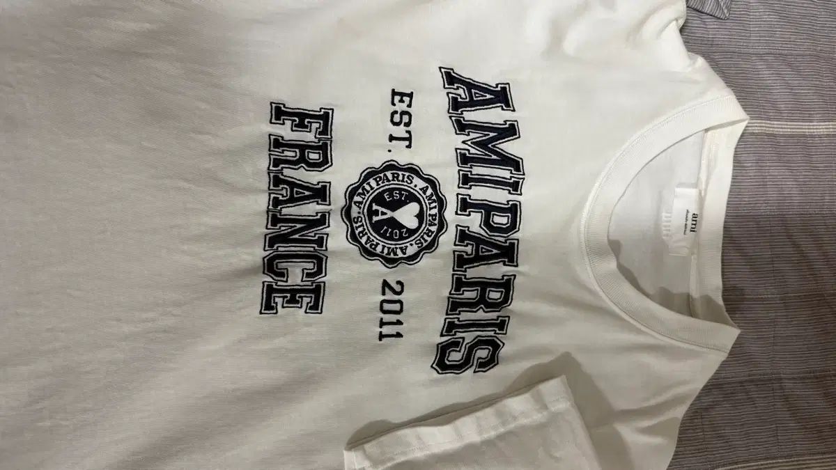 M アミ パリ フランス ロゴ 半袖Tシャツ 白