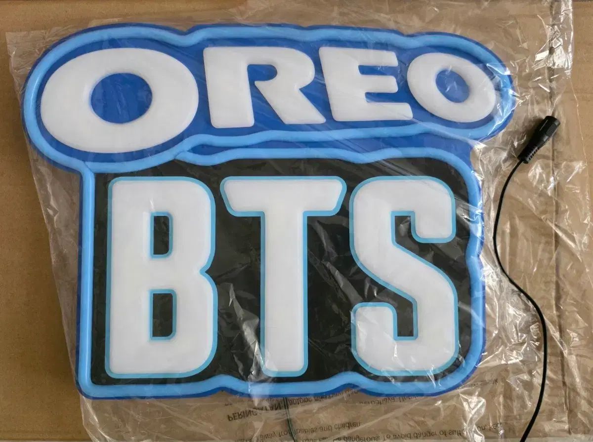 オレオ BTS コラボ グッズ (LED)