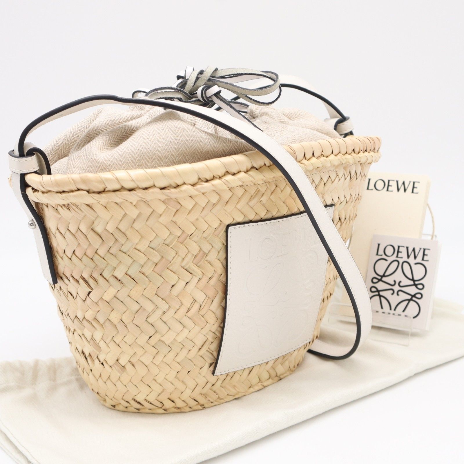★3日以内返品可★ 極美品 LOEWE ロエベ パームリーフ ドローストリング バケットバッグ A223222X01 ハンドバッグ ベージュ ホワイト カーフレザー パームリーフ レディース 44,862円