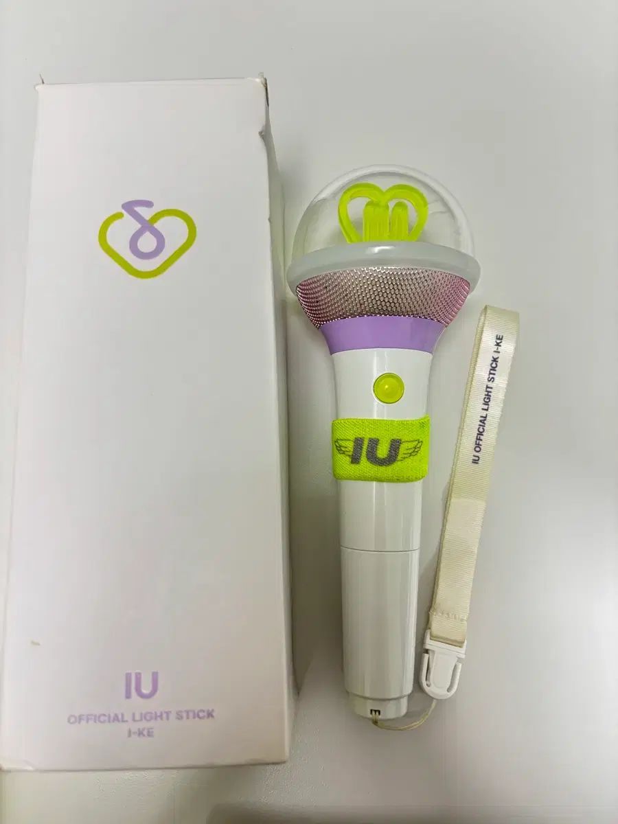 IU OFFICIAL LIGHT STICK ver2 ペンライト アイク IU ペンライト アイク 【公式通販】