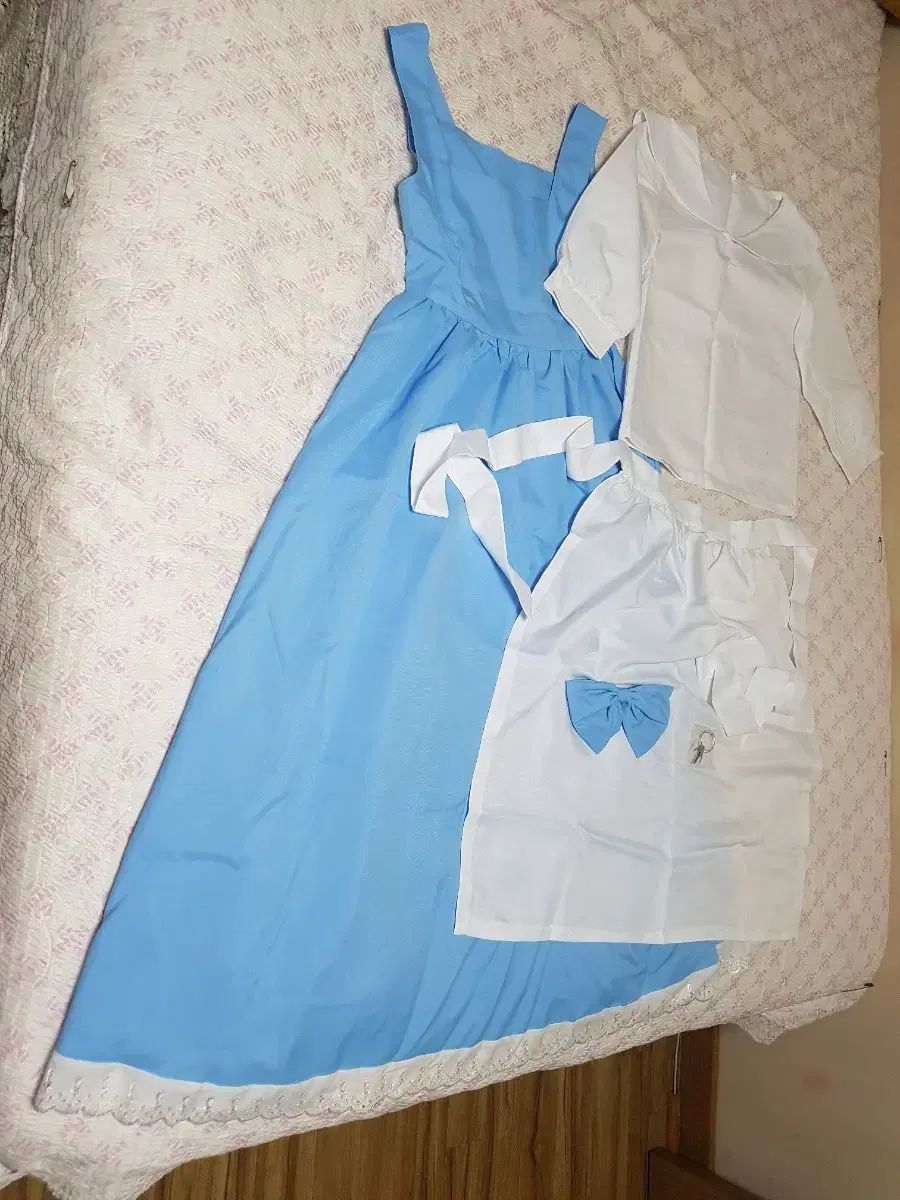 不思議の国のアリス コスプレ 衣装 (L サイズ) 新品 出品