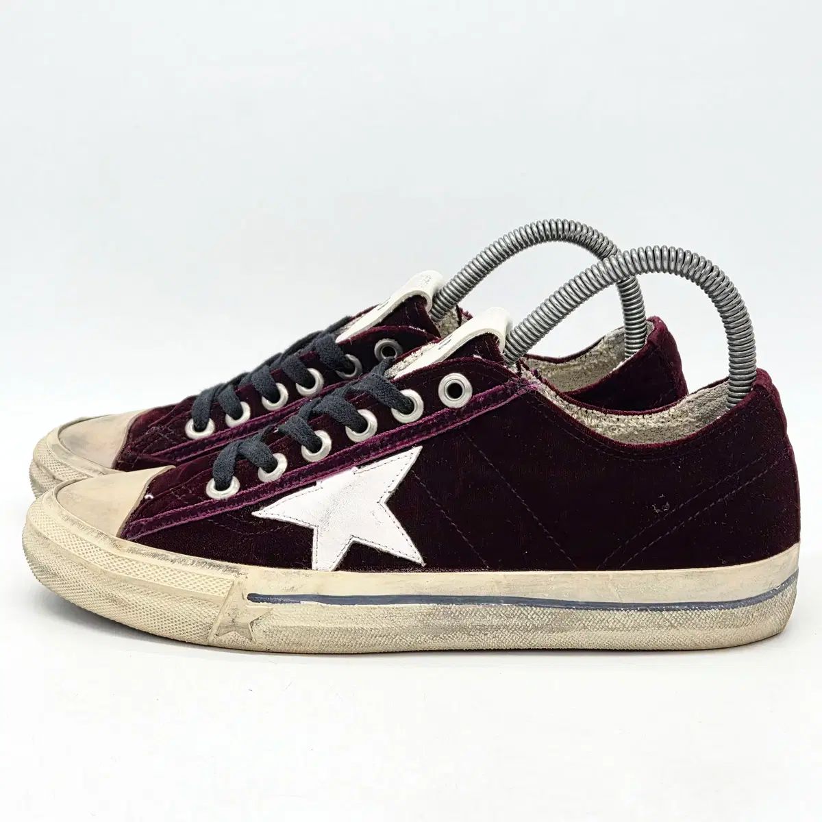 GOLDEN GOOSE ゴールデングース VSTAR2 ツアーベルベット バーガンディ (40) 12,663円