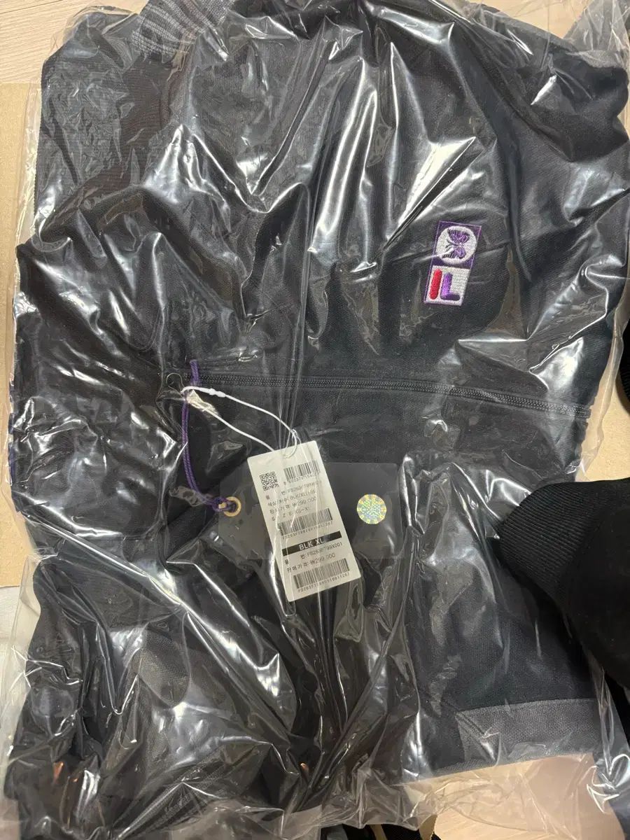 XL ニードルズ x フィラ ウェンティセイトラック ジャケット ブラックトレーナー・スウェット