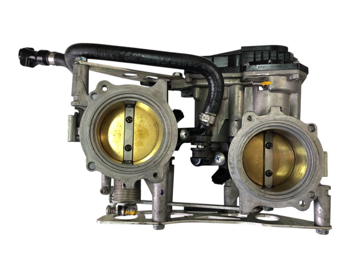 KTM　1290スーパーデュークR　DUKE　19-　スロットルボディ　インジェクター　作動OK　補修　流用にも（中古）2968-N5188