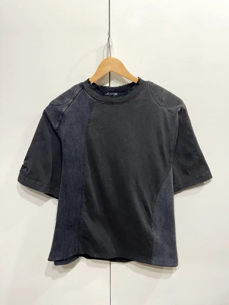 GOLDIE ゴルディ パネル パデッド ウォッシュド 半袖 Tシャツ 8,656円