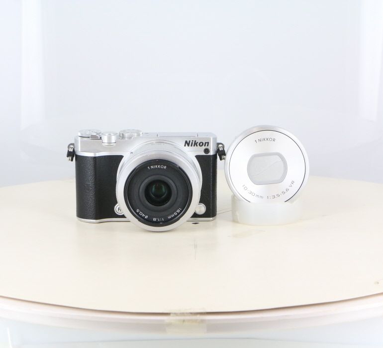 【中古】(ニコン) Nikon 1 J5 ダブルレンズキット シルバー