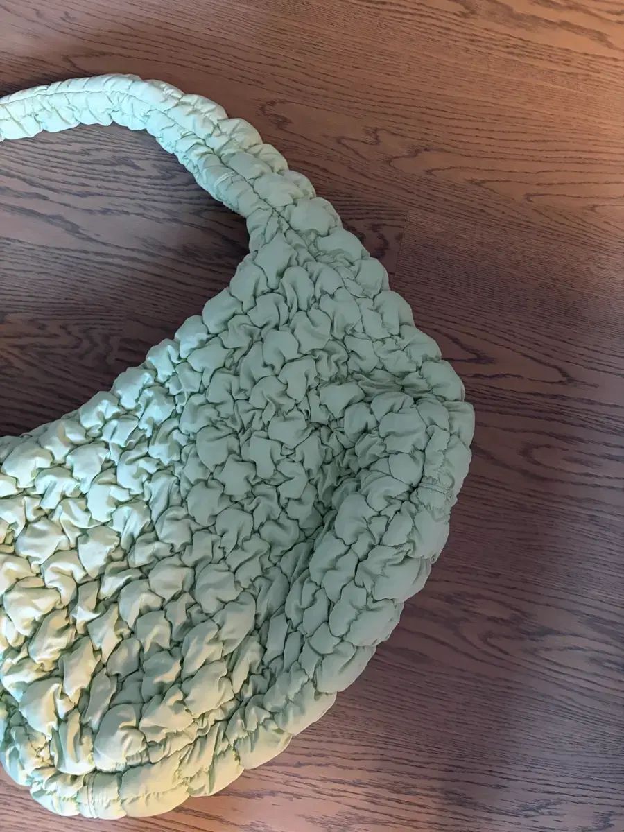 コス COS キルト large バッグ メロナ COLOR