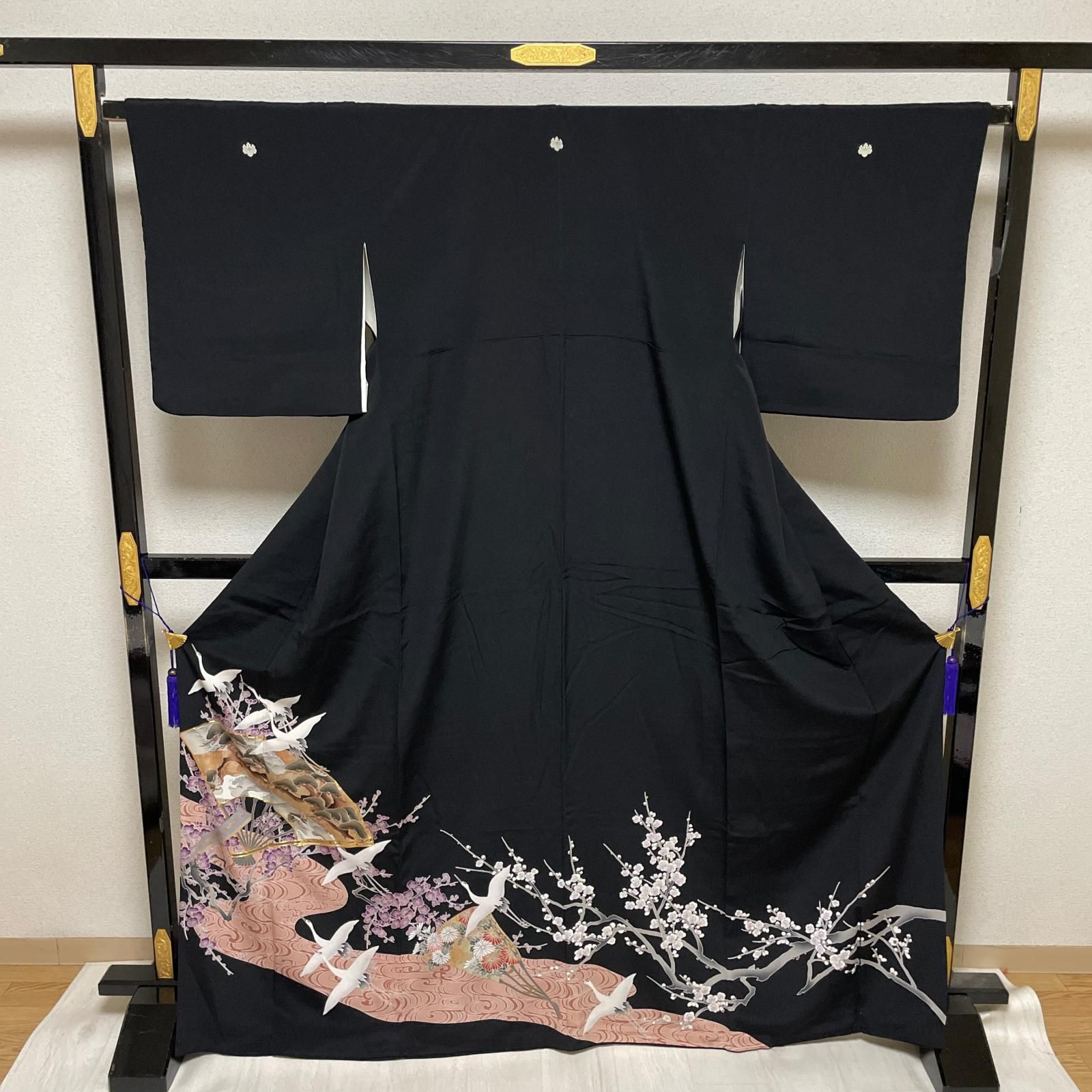 黒留袖 扇に鶴 流水模様 枝振りの梅 着物 正絹 五つ紋 X-6331