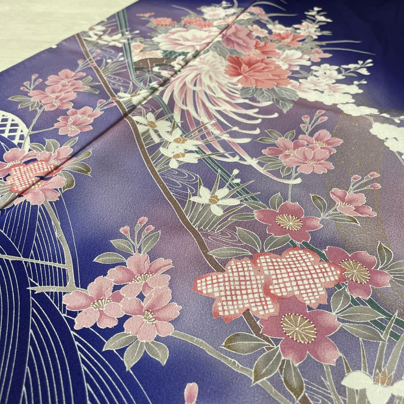 付下げ 暈し染 花模様に荒波 着物 正絹 X-6406 8,850円