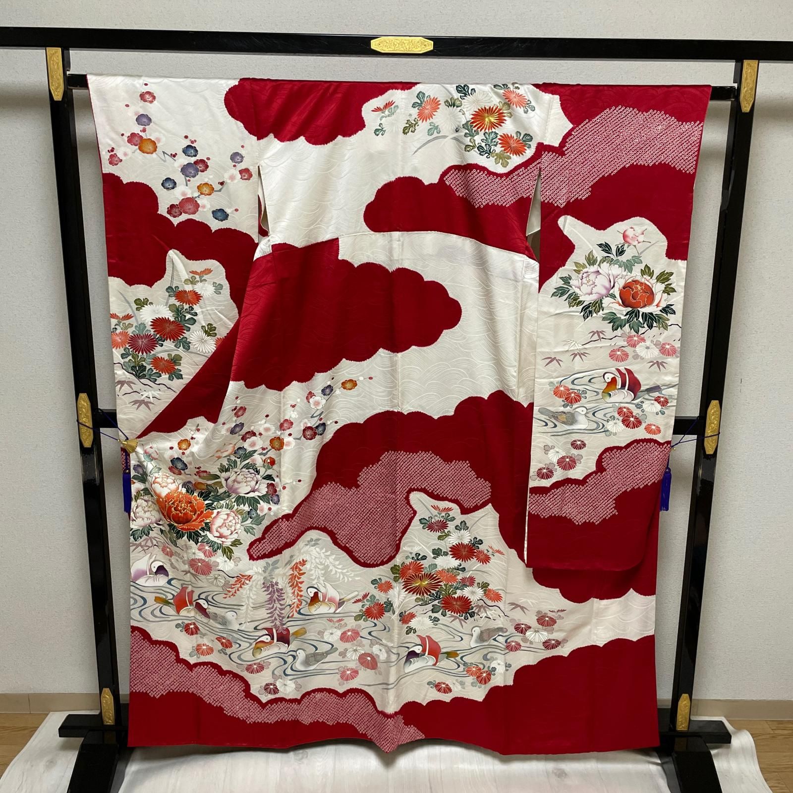 高島屋誂え 振袖 絞り おしどりに花模様 鮮やかな染め 着物 正絹 X-6436