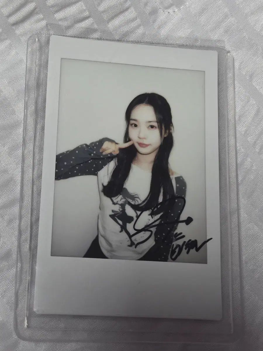 tripleS スミン サイン入り チェキ ポラロイド 260111 EVERLINE MSNZ tripleS（トリプルエス）直筆サイン入り polaroid