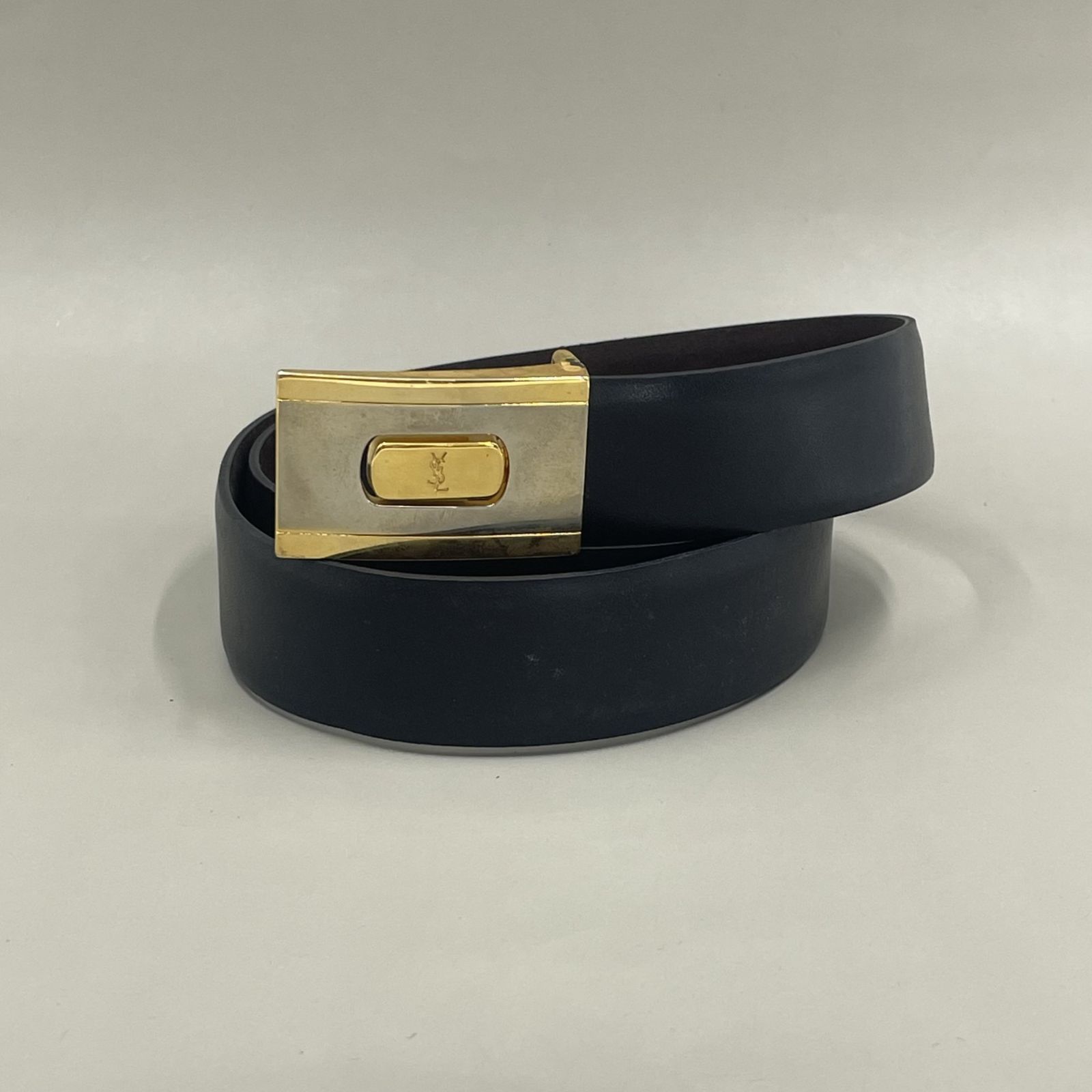 美品　Yves Saint Laurent イヴサンローラン　ベルト　リバーシブル　ゴールド金具　ロゴ　レザー　黒　茶 5,840円