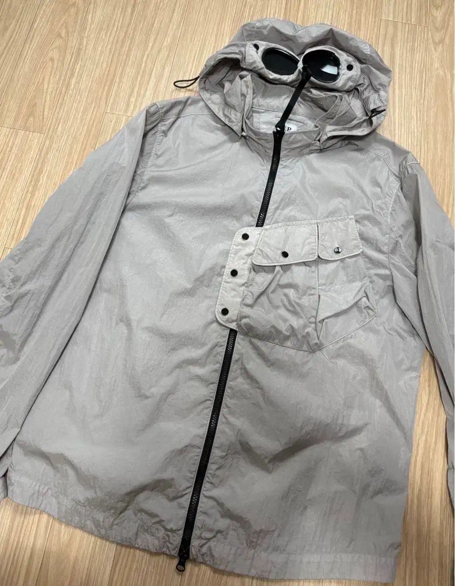 C.P. COMPANY シーピーカンパニー クロムゴーグル ウィンドブレーカー ジャケット グレー 35,465円