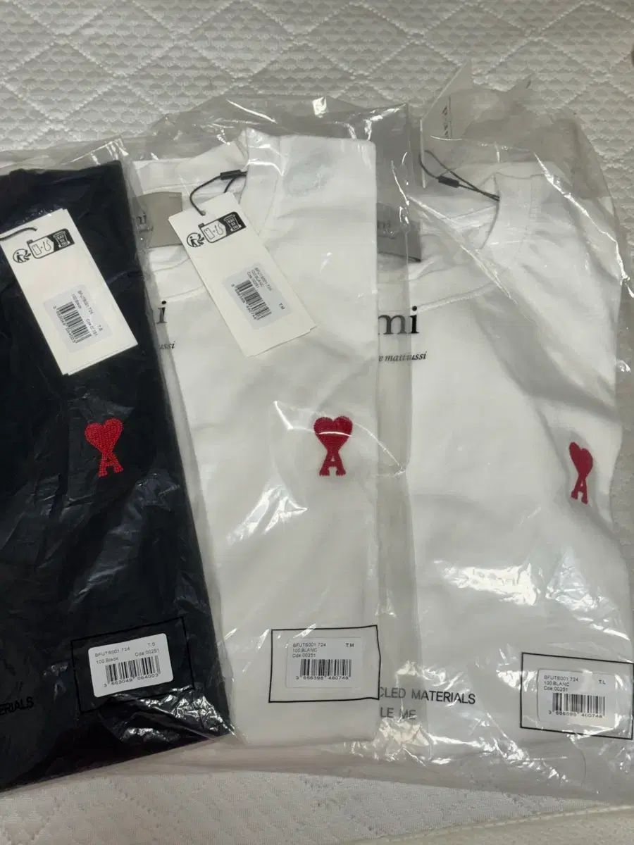 アミ 半袖Tシャツ 白/ブラック 新品