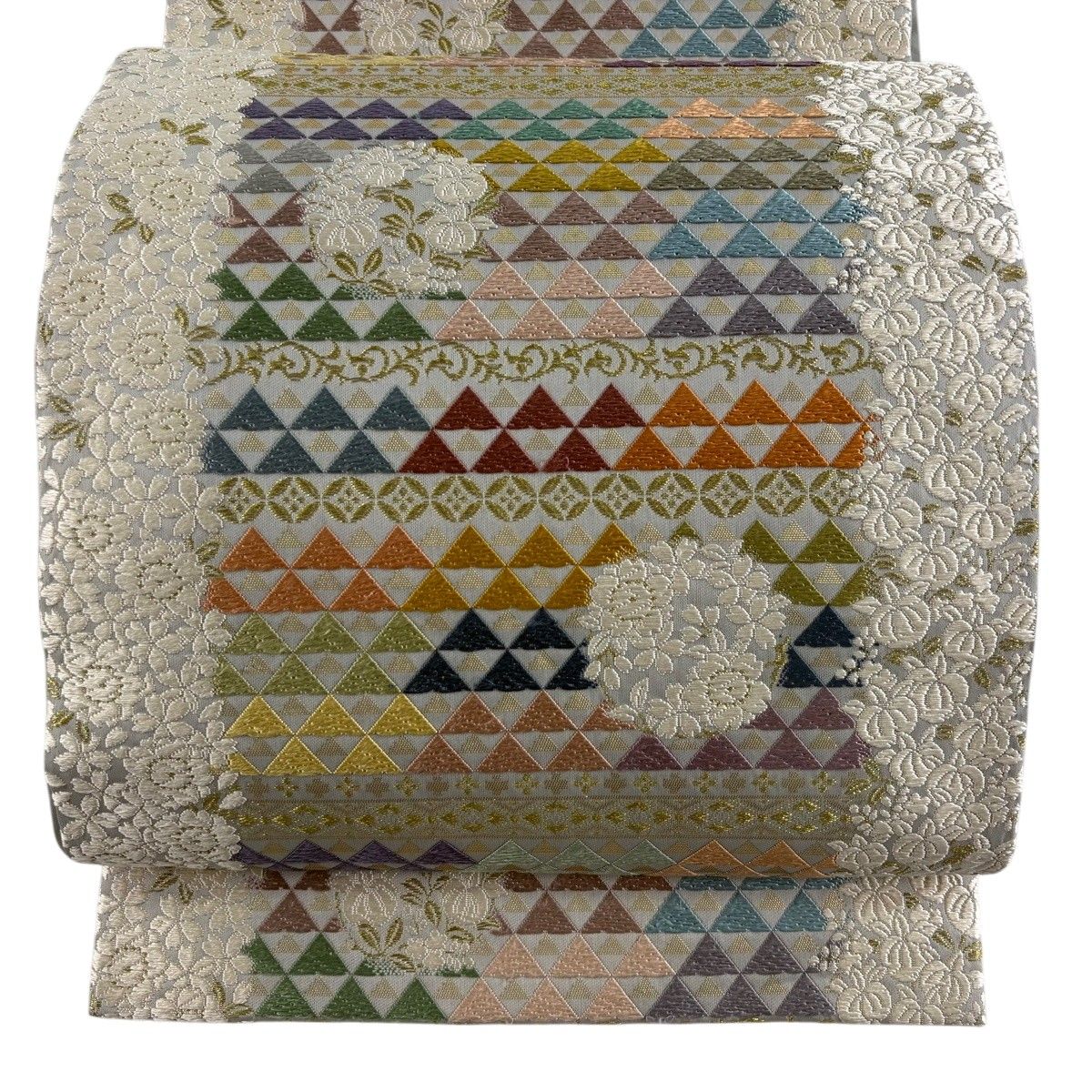 【美品】 袋帯 名品 草木染 鱗 草花 つづれ唐織 金糸 灰色 六通 正絹 【中古】