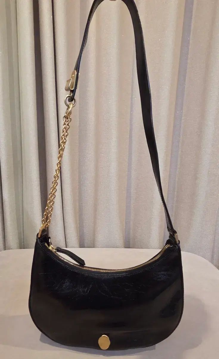 OSTKAKA オストカーカ クヌート ミドル HOBO BAG クロスバッグ ショルダーバッグ