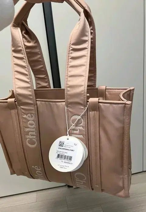 クロエ ウッディ スモール トートバッグ ベージュ