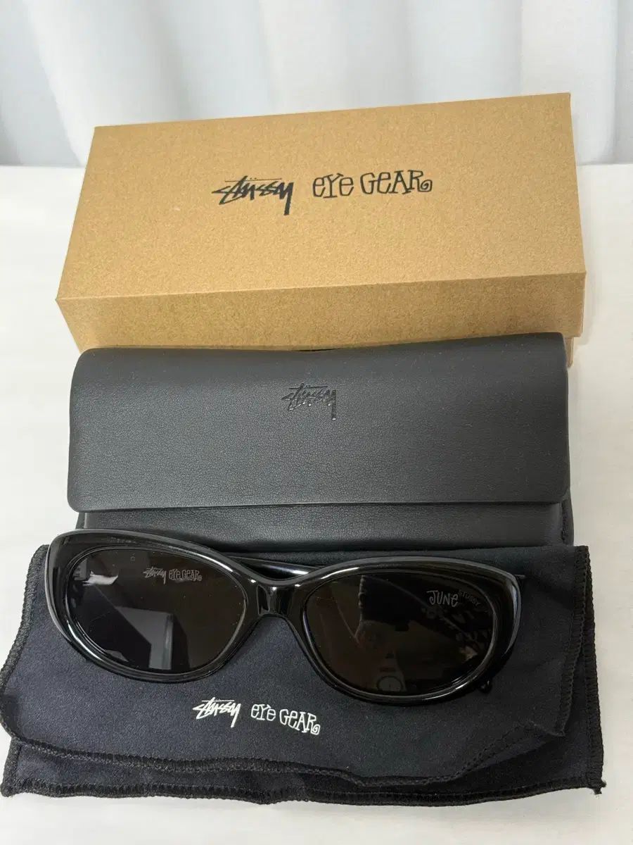 STU STUSSY ステューシー サングラス ブラック