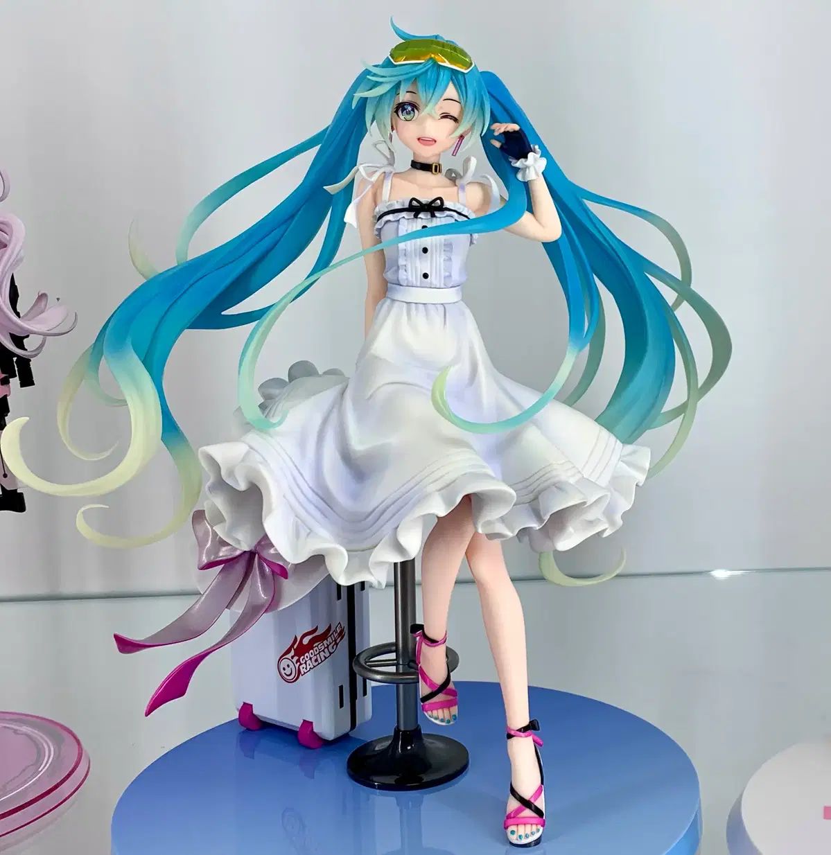 ワンダーフールワークス レーシング 初音 ミク GT 1/7 初音 ミク