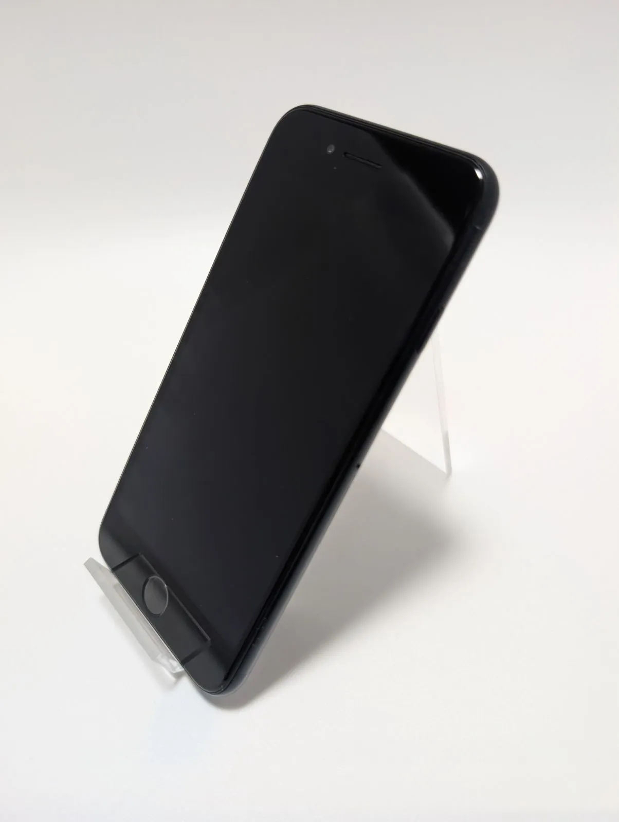 SIMフリー iPhoneSE3 64GB バッテリー100%ブラック 本体 iPhoneSE3 64GB SIMフリー 新品バッテリー100％ 整備保証付き 本体