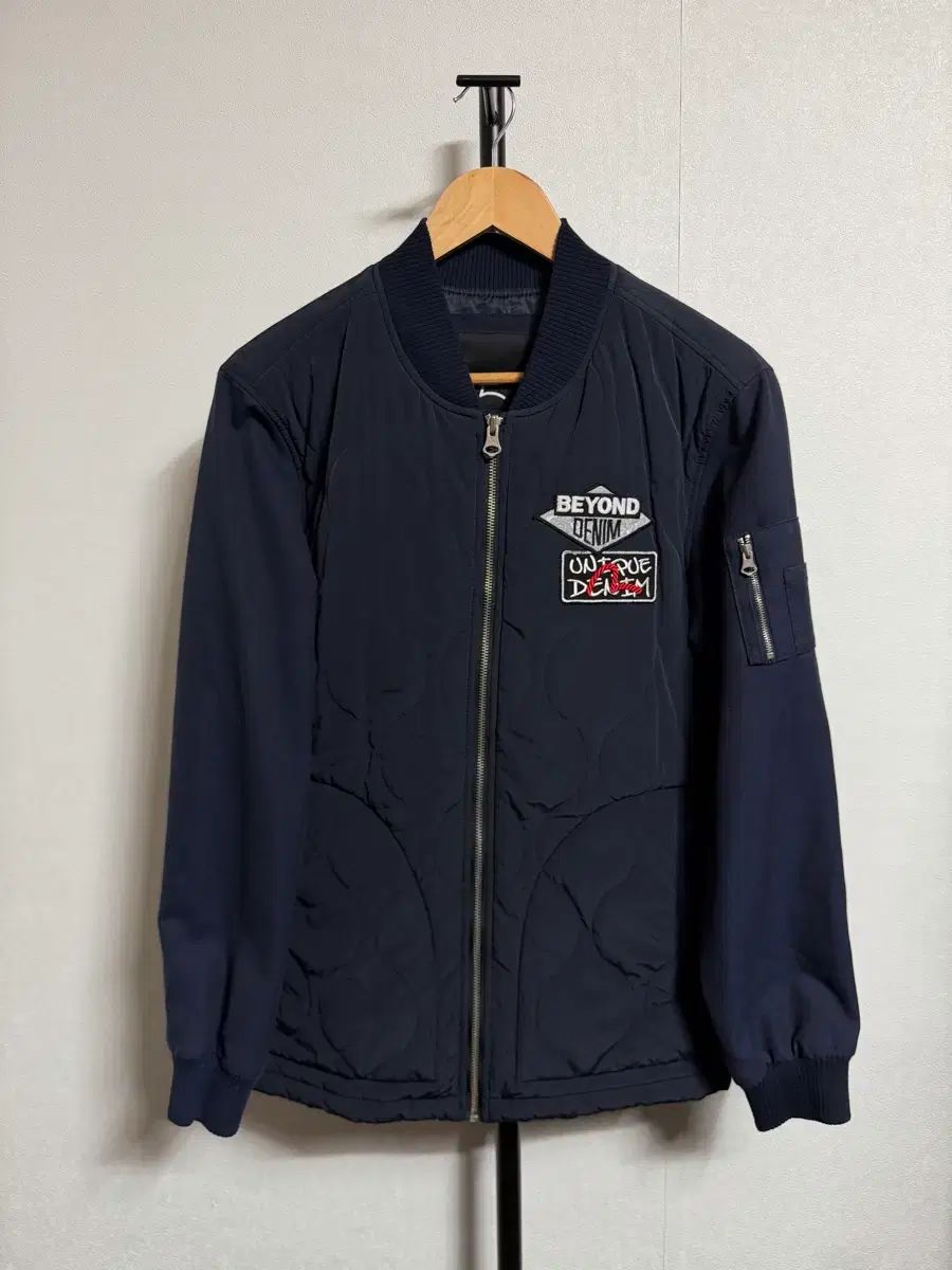 EVISU 刺繍 MA-1 パイロットジャンパー 6,261円