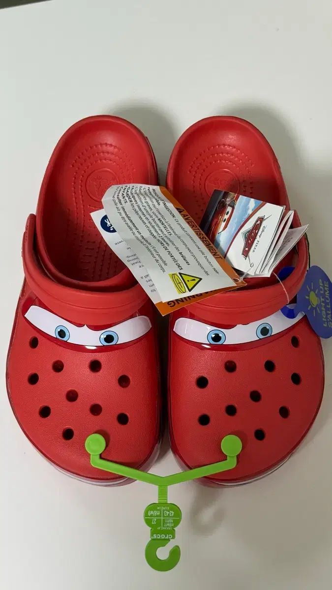 Crocs x CAR Classic klogg Lightning McQueen