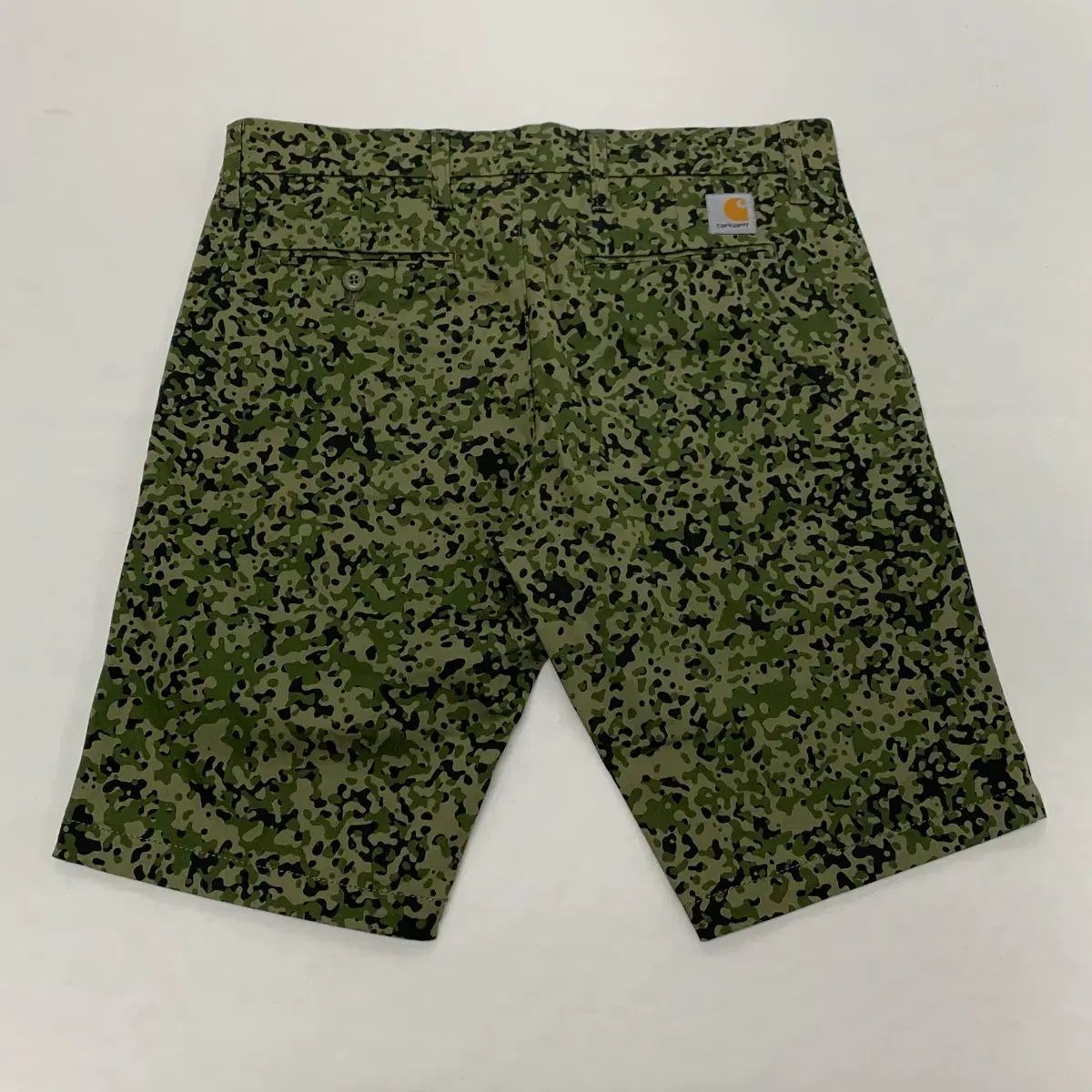 Carhartt WIP(カーハートダブリューアイピー) シード ショート カモフラージュ ハーフパンツ