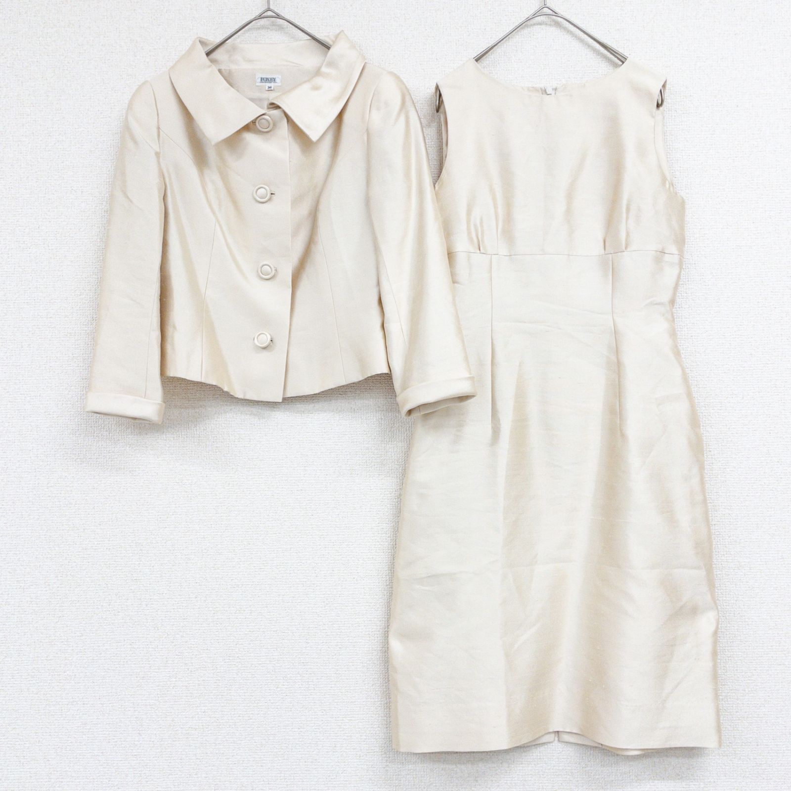 FOXEY BOUTIQUE フォクシー ブティック シルク100% セットアップ ジャケット ワンピース シルク ベージュ ゴールド 日本製 レディース 38 b02541