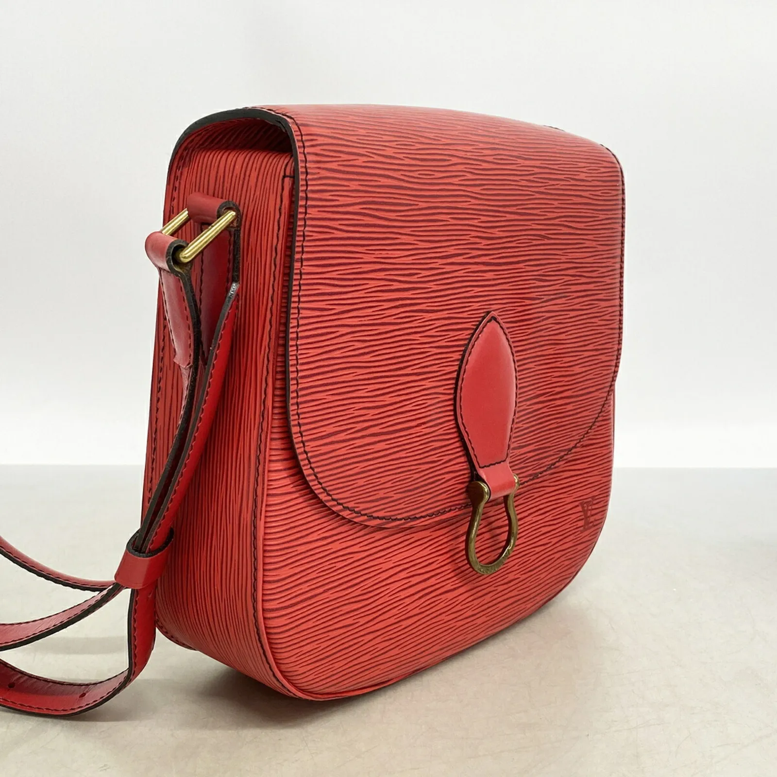 ルイ・ヴィトン(Louis Vuitton) ルイ・ヴィトン ショルダーバッグ エピ 