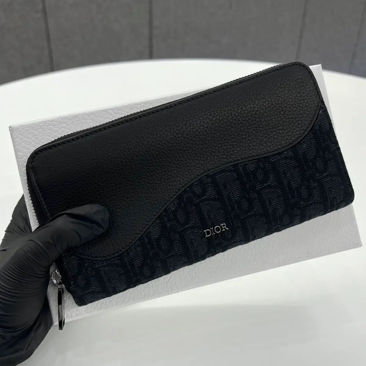 ディオール オブリーク サドル ジッパー ロング 財布 / 110